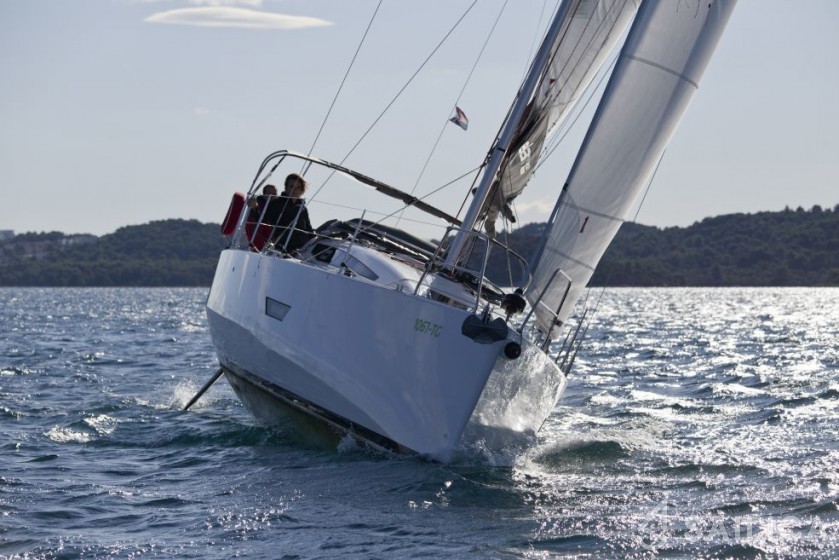 Elan E4 - Yacht Charter Sailica