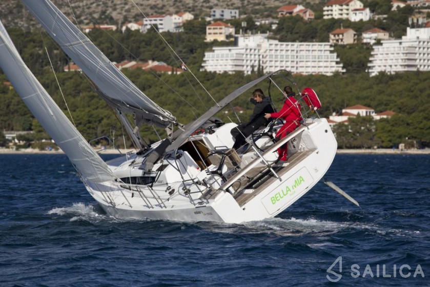 Elan E4 - Yacht Charter Sailica