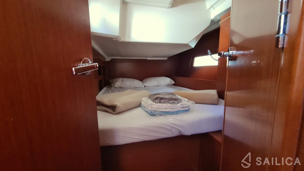 Oceanis 46.1 - Yacht Charter Sailica