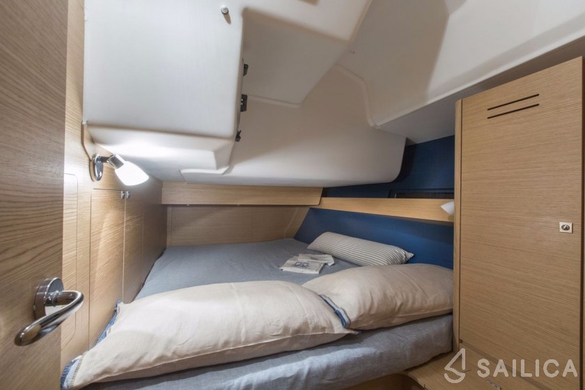 Dufour 460 GL - Yacht Charter Sailica