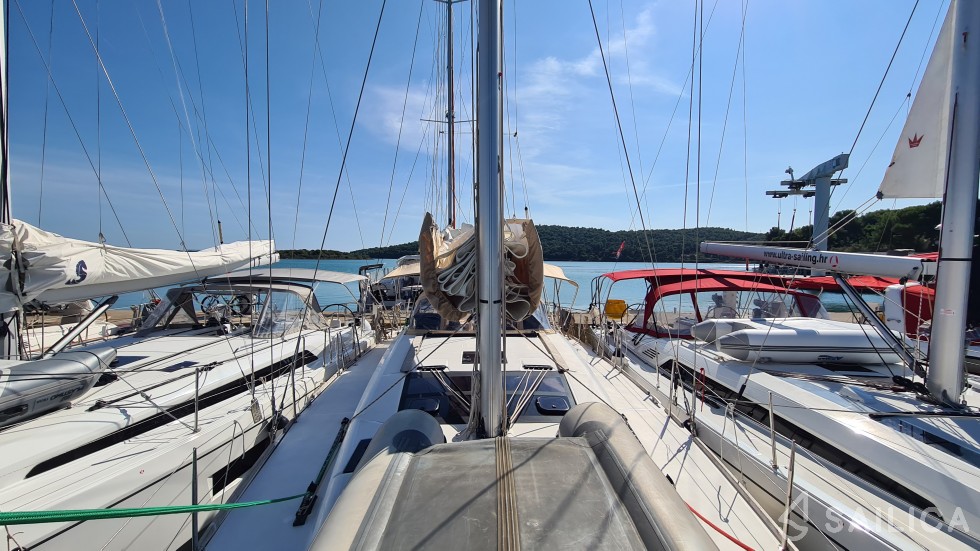 Dufour 460 GL - Yacht Charter Sailica