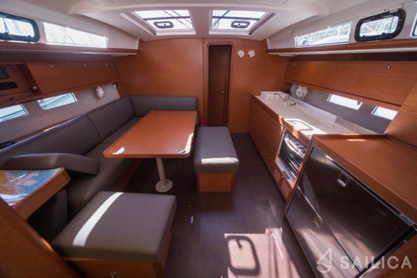 Dufour 460 GL - Yacht Charter Sailica