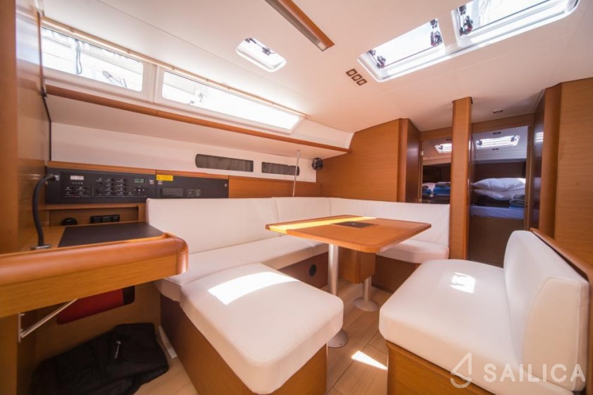 Sun Odyssey 479 - Yacht Charter Sailica