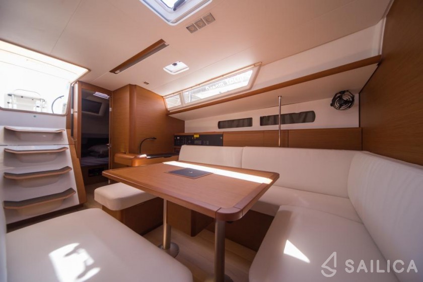 Sun Odyssey 479 - Yacht Charter Sailica