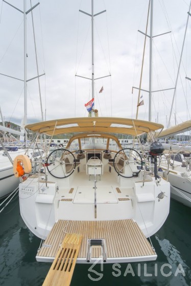 Sun Odyssey 519 - Yacht Charter Sailica