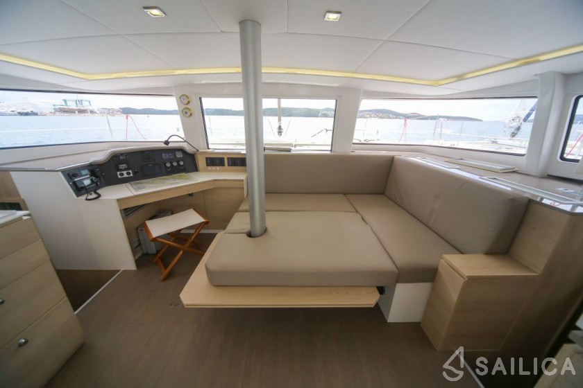 Bali 4.5 - Yacht Charter Sailica