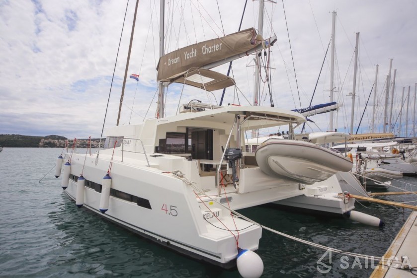 Bali 4.5 - Yacht Charter Sailica