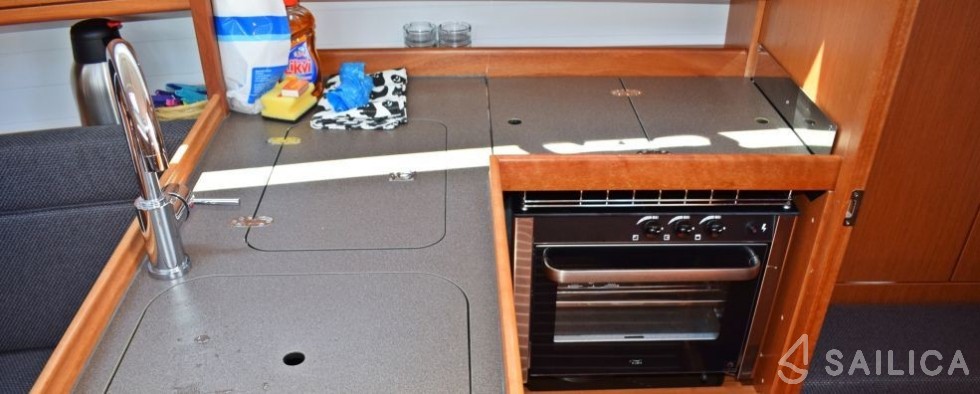Bavaria 34 Cruiser - Yacht Charter Sailica