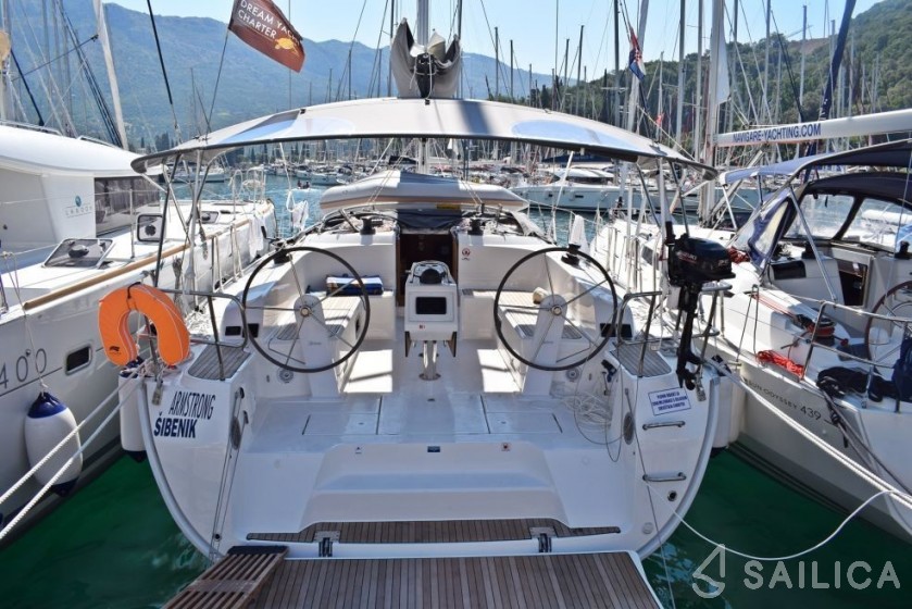 Bavaria 46 Cruiser - Yacht Charter Sailica