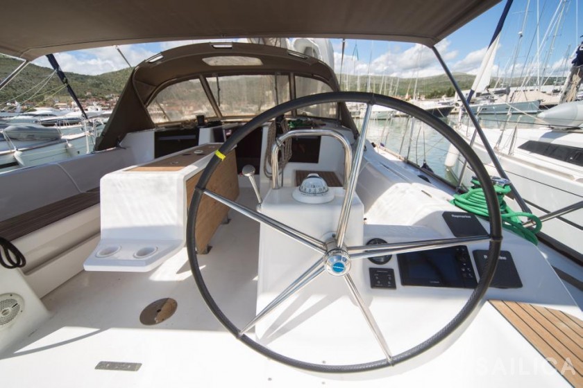Dufour 460 GL - Yacht Charter Sailica