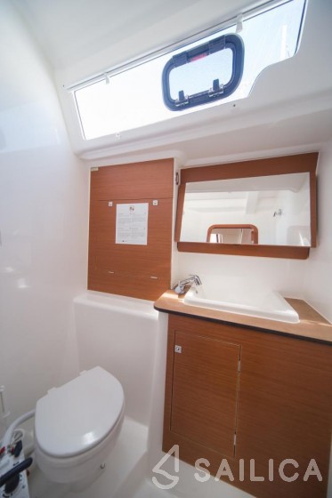 Dufour 460 GL - Yacht Charter Sailica