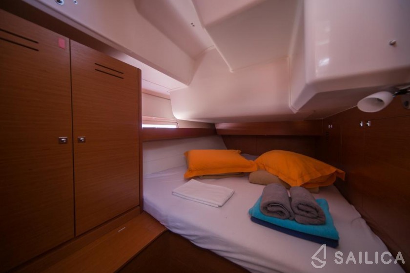 Dufour 460 GL - Yacht Charter Sailica