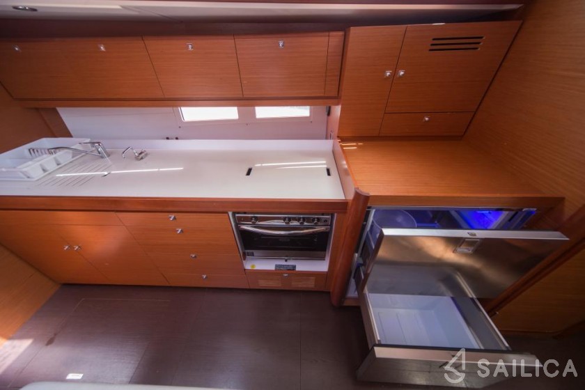 Dufour 460 GL - Yacht Charter Sailica