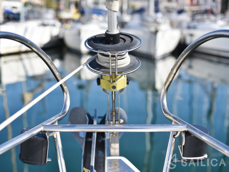 Oceanis 40 - Yacht Charter Sailica