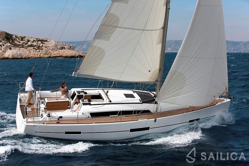 Dufour 410 GL - Yacht Charter Sailica