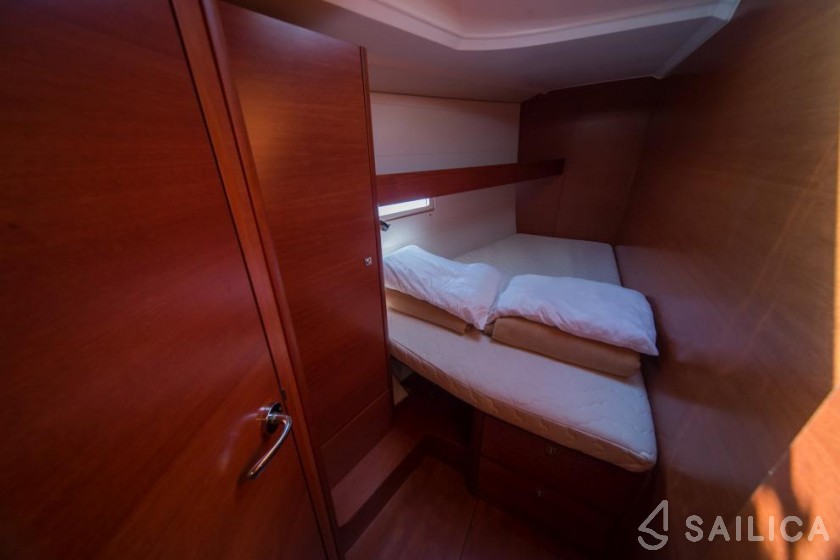 Dufour 460 GL - Yacht Charter Sailica