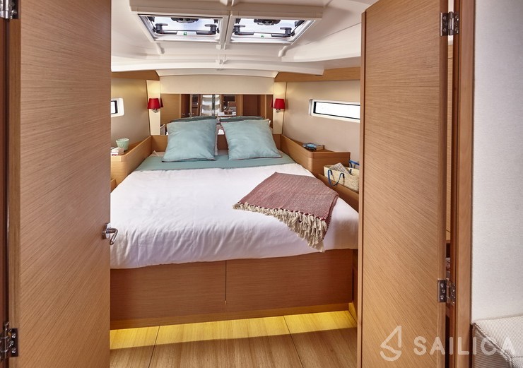 Sun Odyssey 440 - Yacht Charter Sailica
