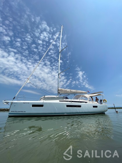 Sun Odyssey 440 - Yacht Charter Sailica