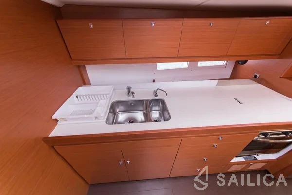 Dufour 460 GL - Yacht Charter Sailica