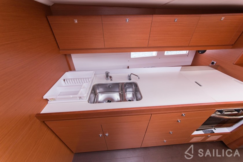 Dufour 460 GL - Yacht Charter Sailica