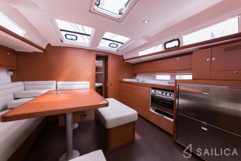 Dufour 460 GL - Yacht Charter Sailica