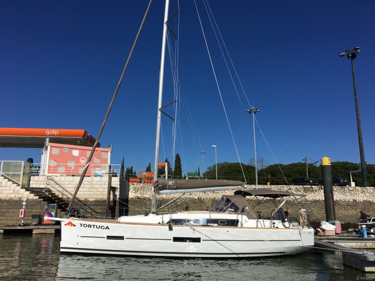 Dufour 382 Grand Large - Yacht Charter Sailica