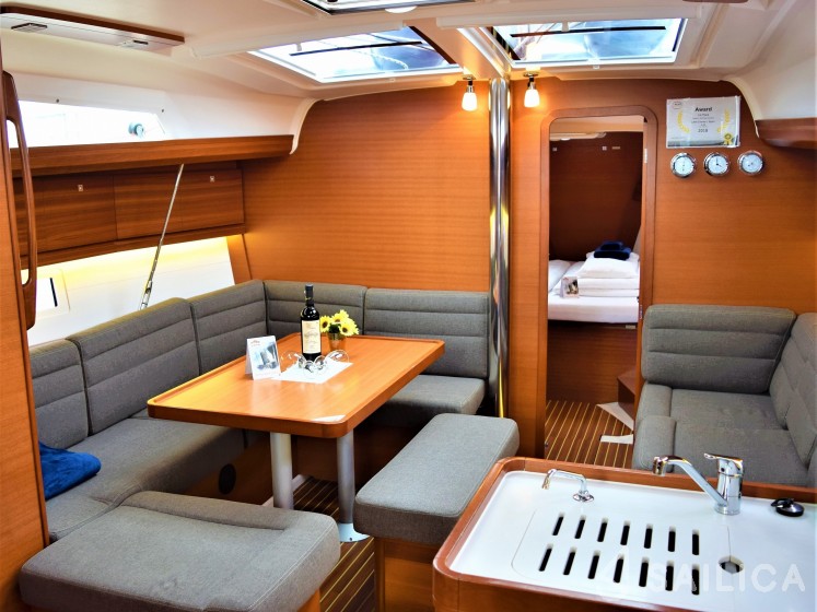 Dufour 412 Grand large - Yacht Charter Sailica