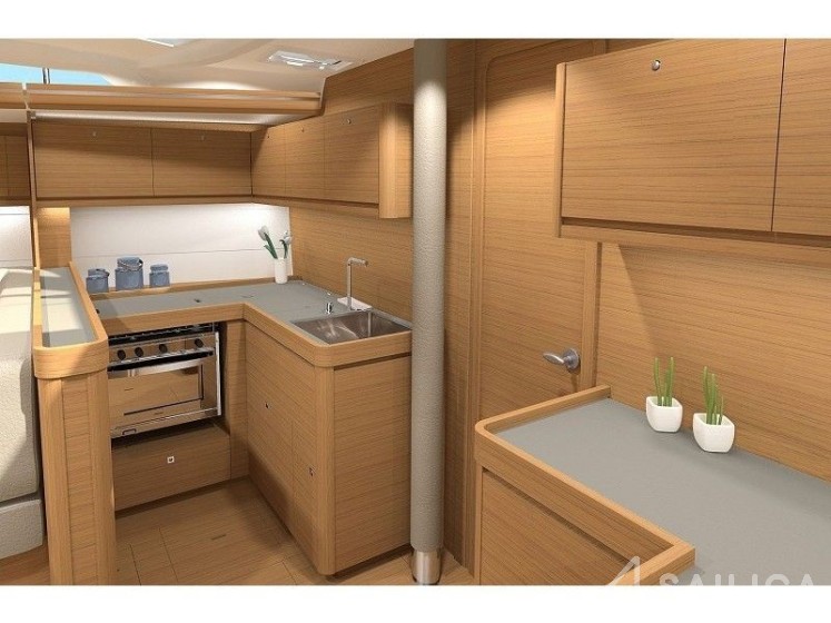 Dufour 520 GL - Yacht Charter Sailica