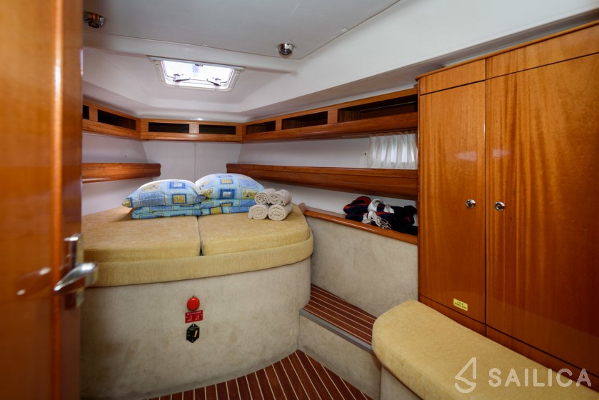 Bavaria 46 Cruiser - Yacht Charter Sailica