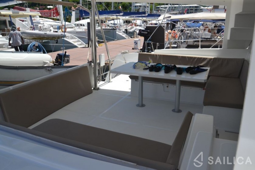 Bali 4.5 - Yacht Charter Sailica