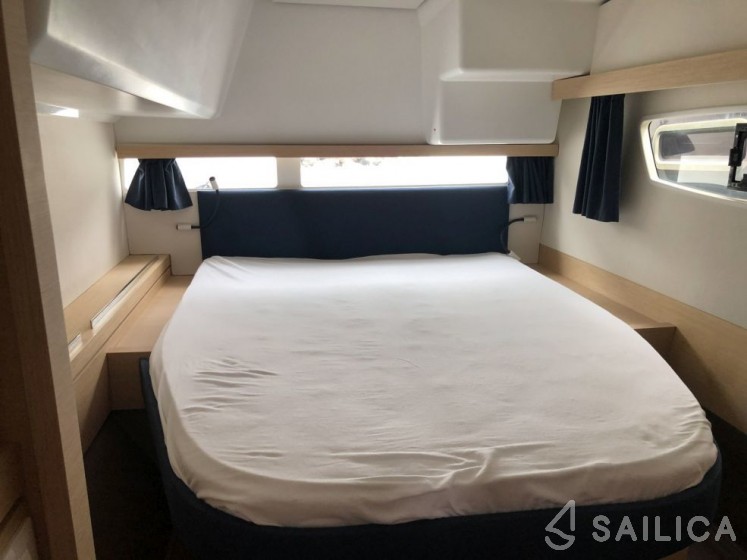 Lucia 40 - Yacht Charter Sailica