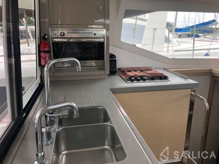 Lucia 40 - Yacht Charter Sailica