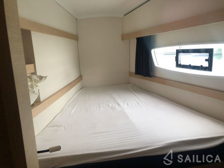 Lucia 40 - Yacht Charter Sailica