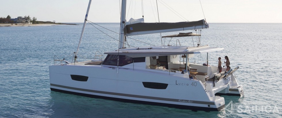 Lucia 40 - Yacht Charter Sailica