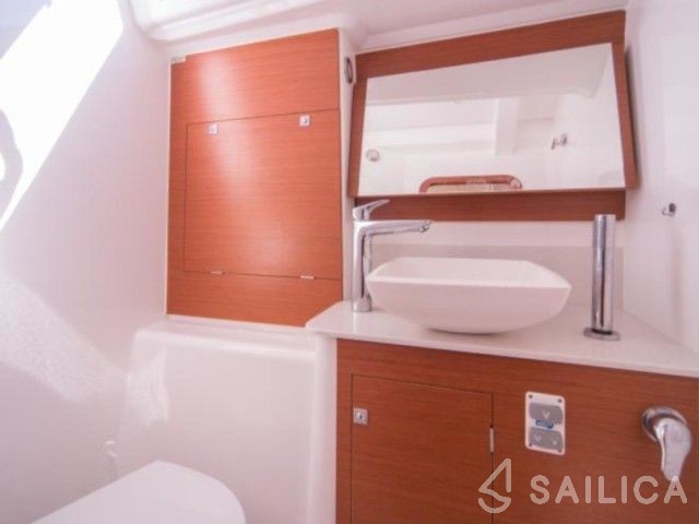 Dufour 460 GL - Yacht Charter Sailica