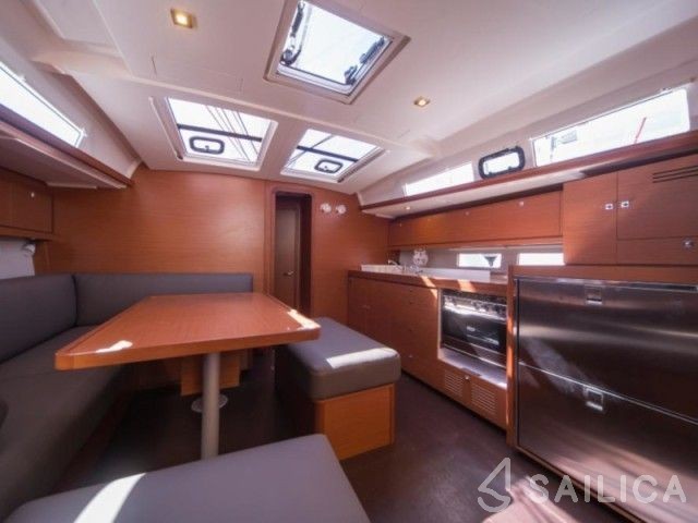 Dufour 460 GL - Yacht Charter Sailica