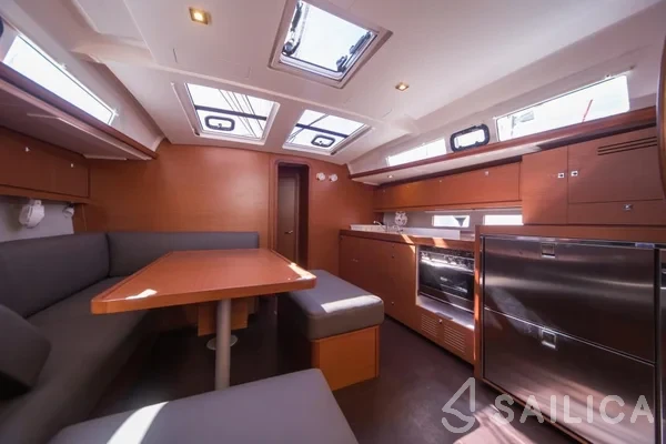 Dufour 460 GL - Yacht Charter Sailica