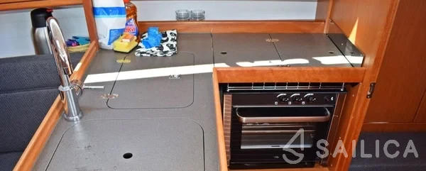 Bavaria 34 Cruiser - Yacht Charter Sailica