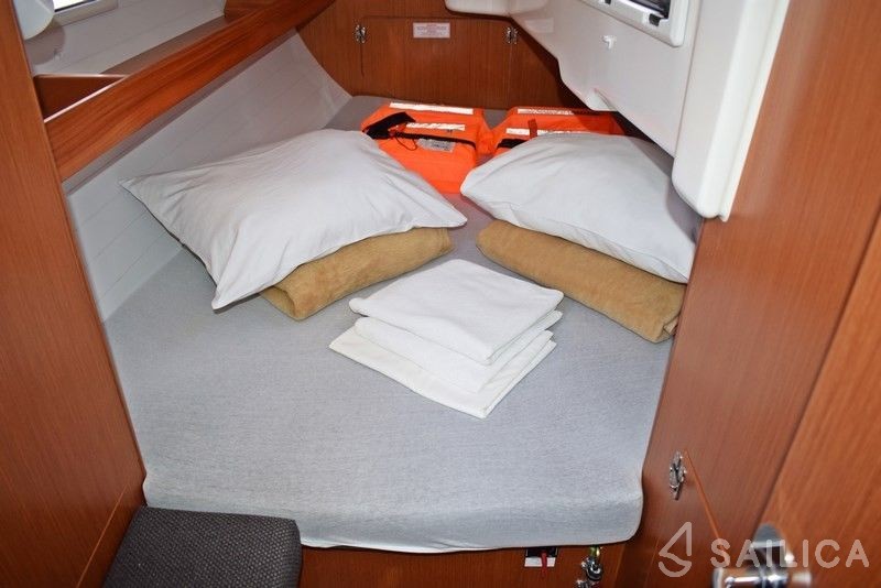 Bavaria 34 Cruiser - Yacht Charter Sailica