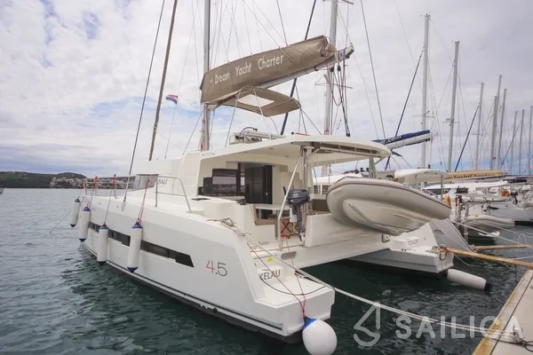 Bali 4.5 - Yacht Charter Sailica