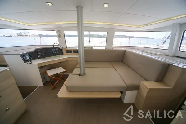 Bali 4.5 - Yacht Charter Sailica