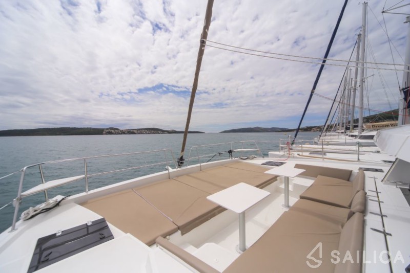 Bali 4.5 - Yacht Charter Sailica