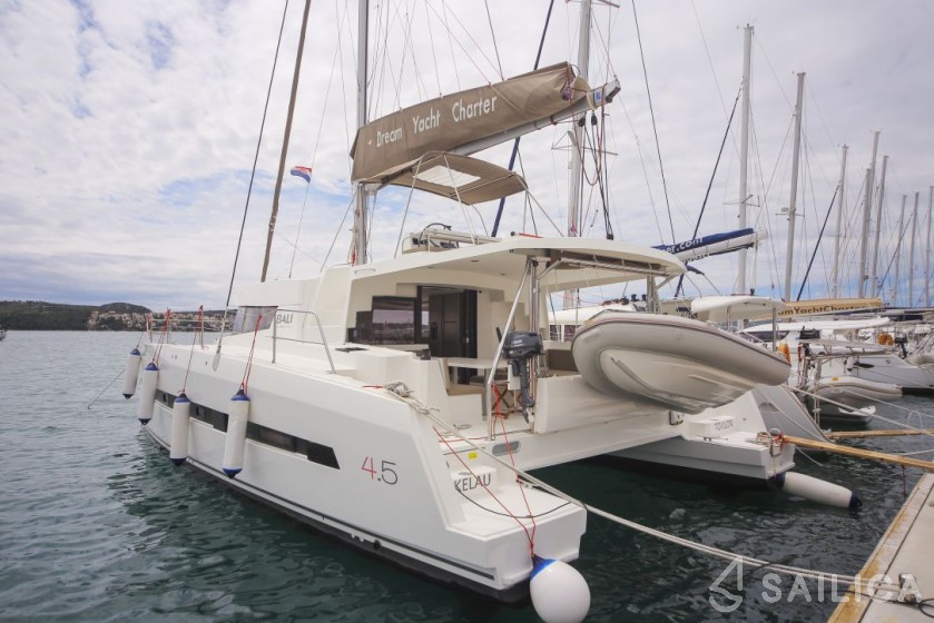 Bali 4.5 - Yacht Charter Sailica