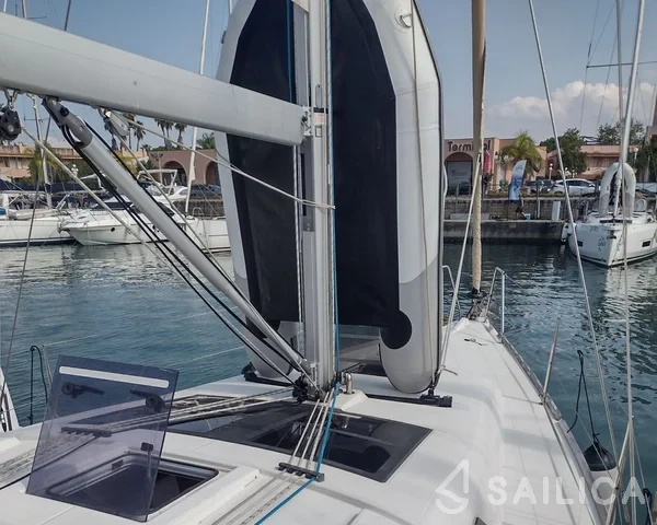 Dufour 382 GL - Yacht Charter Sailica