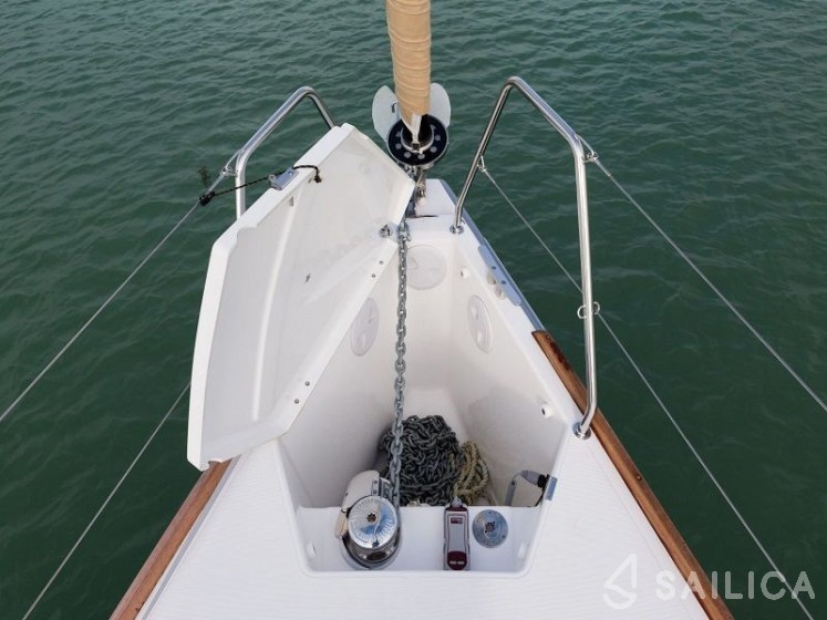 Dufour 382 GL - Yacht Charter Sailica