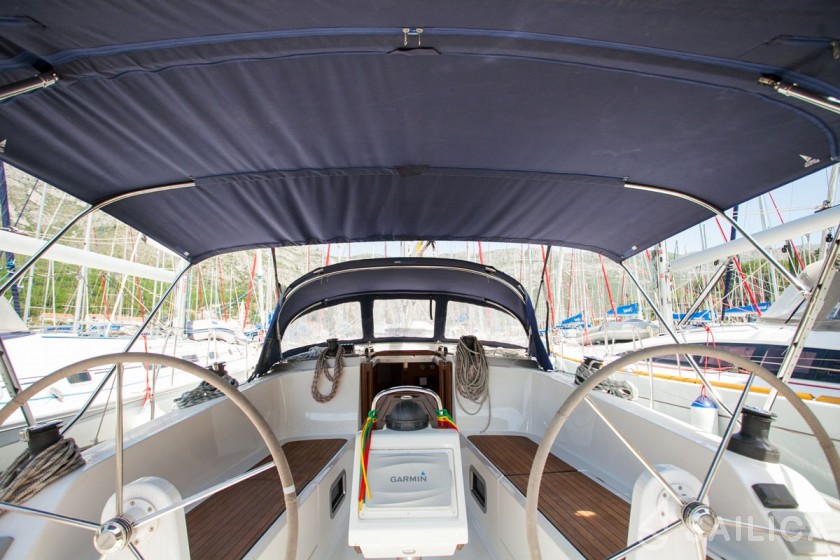 Bavaria Cruiser 41 - Yacht Charter Sailica