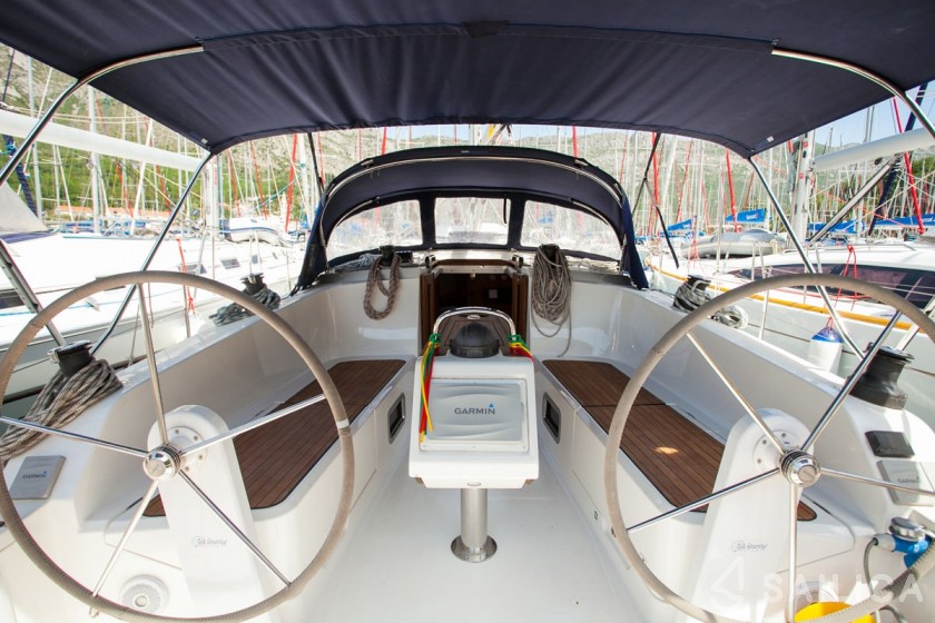 Bavaria Cruiser 41 - Yacht Charter Sailica