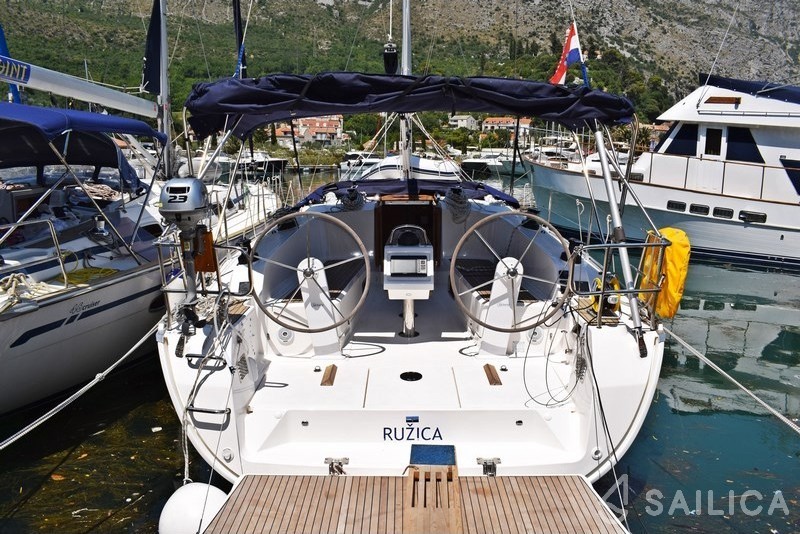 Bavaria Cruiser 41 - Yacht Charter Sailica