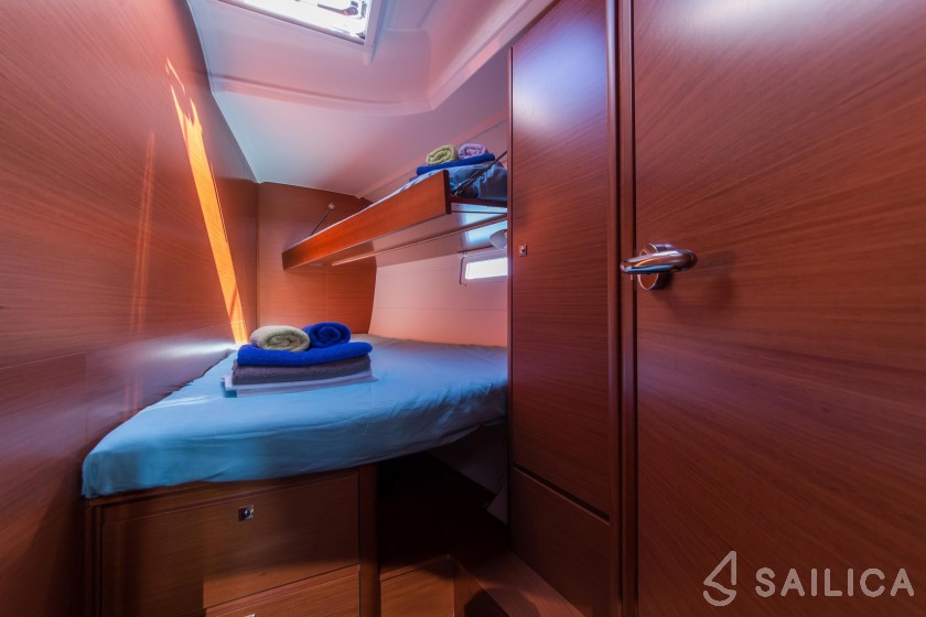 Dufour 460 GL - Yacht Charter Sailica