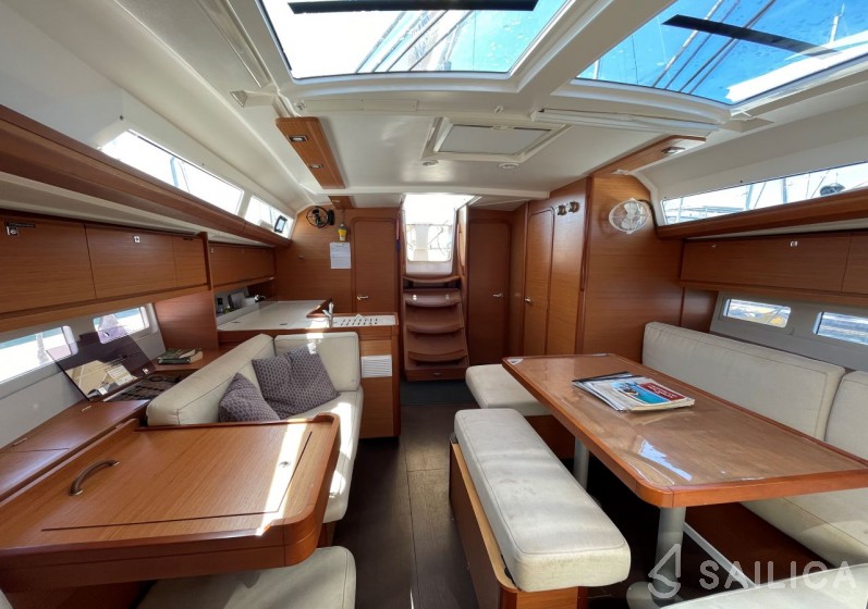 Dufour 412 GL - Yacht Charter Sailica